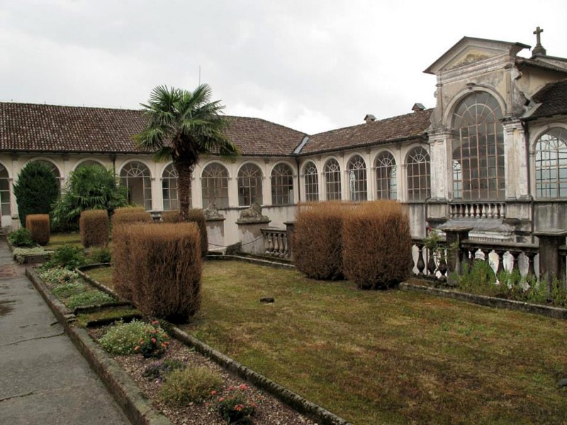 17)   Interno della Certosa di Vedana.jpg