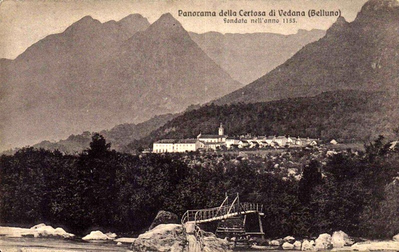 7a) Panorama della Certosa di Vedana (Belluno) fondata nell'anno 1153 - anno 1920.jpg