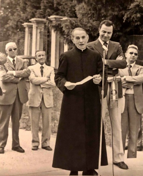 30) Don Giulio Gaio e la politica.jpg