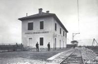 03 La stazione di Bribano capolinea ferrovia agordina.jpg