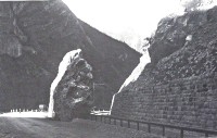 26 La ferrovia a monte della gola dei Castei.jpg