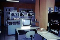 03..- Anni '70 Calcolatore Mainframe IBM 370-148 con ben 512K di memoria RAM a quei tempi + console 3219 + unità a nastri magnetici 3420.jpg