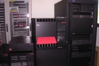 34) Anno 1990 l'AS-400 IBM viene affiancato al Mainframe con pacchetto ACG che nel '97 migrerà a JDE. Inizio 2001 parte SAP-R3, 2003 SAP-CRM su ptf UNX(Risc-6000) nel 2005 verrà migrata a Win-2003..JPG