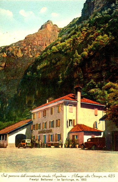 57b) Sul percorso dell'incantevole strada agordina - Albergo alla Stanga m. 425 - Prealpi bellunesi - La Spirlonga m. 1800. Cartolina del 1912..jpg