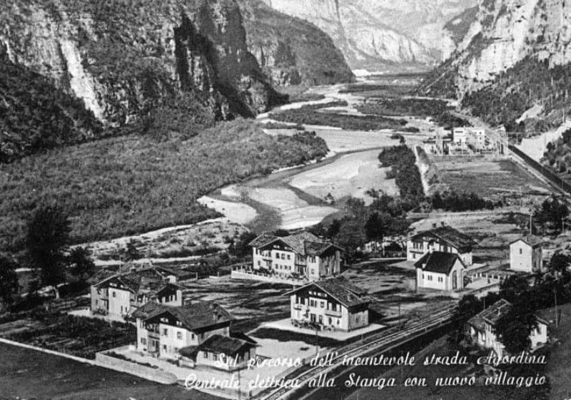 62d) Alla Stanga con nuovo villaggio..jpg