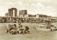 73c-Anni '60 Lido degli Estensi (FE) - La spiaggia.jpg