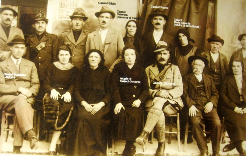 83)Anni '30 - La famiglia Cassol - Mattiet.jpg
