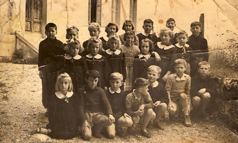 05-Scuole elementari di Roncoi negli anni 1949-50.jpg