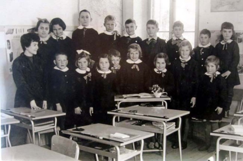 17-Scuole elementari di RONCOI anno 1962, la classe seconda..JPG