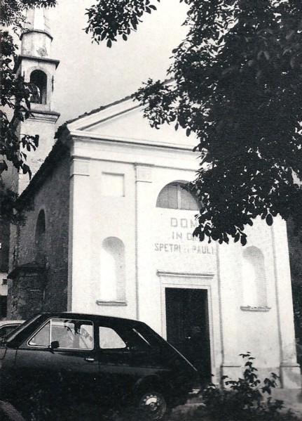 11-Roncoi e la chiesa di S. Pietro e Paolo costruita nel 1785.jpg