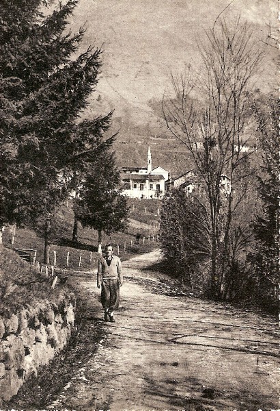 13-Roncoi di San Gregorio nelle Alpi m. 670 - ed. Wilmo Tonet - alimentari, osteria (nella foto)  anni '50..jpg