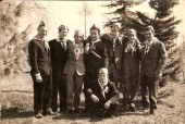 39-Festa della classe 1943, Marzo 1962, in basso Domenico Chiea(meno), Gino Budel e altri.jpg