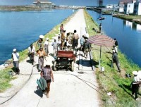 40) Siamo sul set de -La donna del fiume- a sx Valle Rillo, al centro la strada-argine Spina e a dx il canalone dela Francescona. Correva l'anno 1954..jpg
