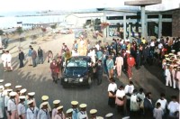 56) PORTO GARIBALDI anni'50 la Madonna portata in processione sul camioncino di GERMONTE che aveva il negozio di frutta e verdura..jpg