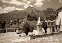 48-Corriera Mognol in piazza San Gregorio anni '50..jpg