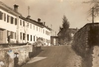 53-San Gregorio nelle Alpi -Taverna alpina da Diletto, nella foto Camillo - anno 1958..jpg