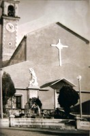 61-Chiesa parrocchiale di San Gregorio fatta ristrutturare da Don Evaristo anni '60.jpg