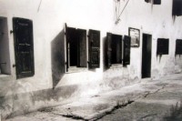 26-Scuole elemementari di SAN GREGORIO nelle Alpi. Il vecchio edificio scolastico alla fine degli anni '60..JPG