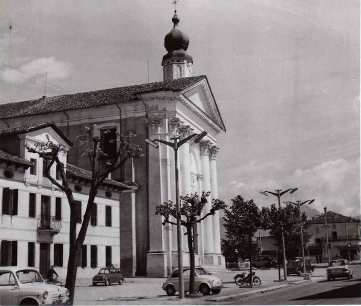 74-CARTOLINA DI SANTA GIUSTINA, CHIESA - BELLUNO, Luglio 1972.jpg
