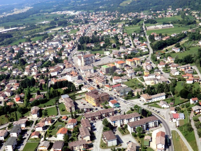 110-Santa Giustina  bellunese vista dal deltaplano anno 2015.jpg