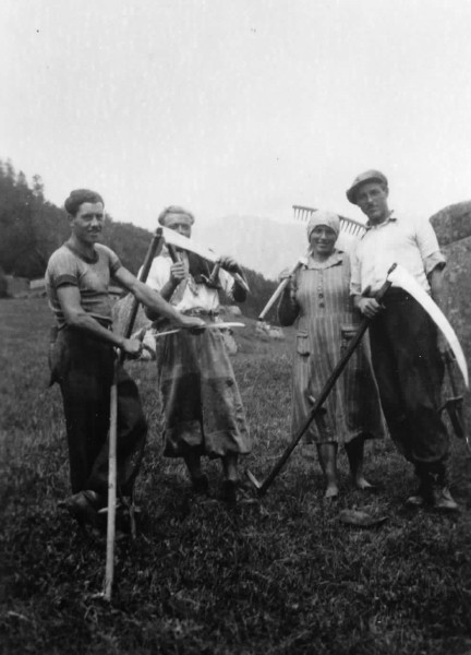 185) 'Segantini' di Santa Giustina a Castel Tesino fine anni '30..jpg