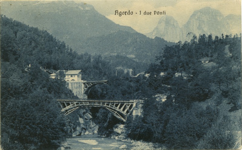 9) Agordo - I due Ponti - anno 1900.jpg