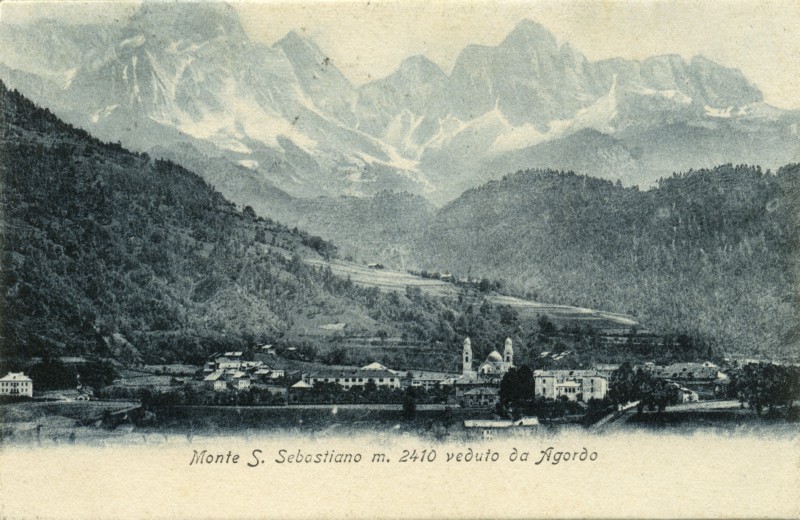 19) AGORDO - Monte S. Sebastiano m. 2140 veduto da Agordo - anno 1907.jpg