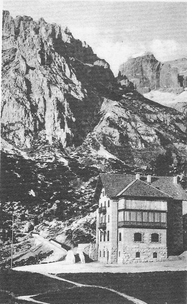 111) Il Pordoi.jpg