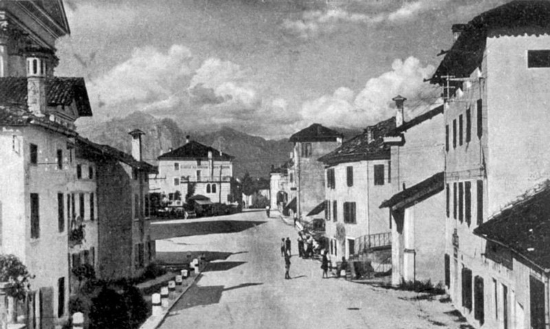 08-Santa Giustina, via Centrale primi '900..jpg