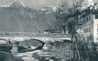 34-S. Giustina (Belluno) m. 302 - Ponte sul torrente Veses e vista del monte Pizzocco..jpg