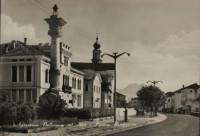 41-S.GIUSTINA BELLUNESE PIAZZA MAGGIORE BL ANNI 50.JPG