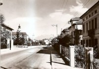 46-Santa Giustina - via centrale, distributore .Esso- titolare Toni del lat.jpg