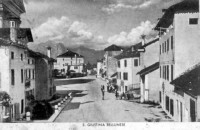 186) Veduta del centro di Santa Giustina agli inizi del Novecento. Sul fondo l’albergo ristorante Monte Pizzocco.jpg