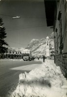 37) Agordo m. 611 s. m. (Dolomiti) - Centro Nello sfondo la Marmolada m. 3342.jpg
