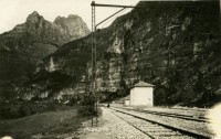 43) Ferrovia Bribano - Agordo Fermata de -La Stanga-, Monte Coro.jpg