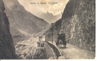 137) Strada di Agordo ai Castelli - prima del 1922 quando iniziarono i lavori per la ferrovia..jpg