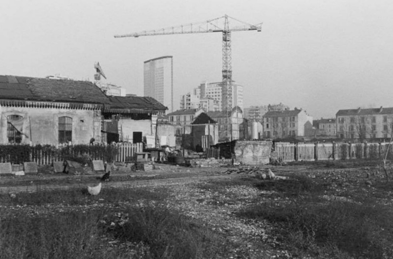 22) Paesaggio milanese, 1960 circa. Erano tutti quei prati che partivano da via Restelli e finivano oltre via sassetti e si chiamava (la Magna)..jpg