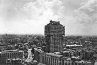 154) Torre Velasca e dintorni, 1960 circa..jpg