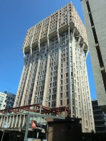 157) Piazza e Torre Velasca. Strana, bizzarra, forse ardita, ma bella!.jpg