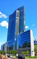 168) Palazzo regione Lombardia - Per chi non lo sapesse, prima c'era un parco, donato da una contessa, se non erro, al comune, con l'obbligo di lasciarlo così.jpg