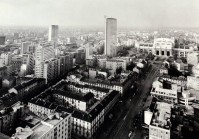 172) Via Vittor Pisani, la Stazione Centrale e il grattacielo Pirelli quasi completato, 1960 circa..jpg