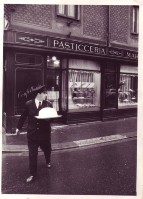 119) Pasticceria Marchesi -  Ai tempi, c'era la Sig.a Marchesi in negozio, era il bar e pasticceria dove noi milanesi andavamo.ci torno ancora ma qualcosa e'cambiato..jpg