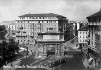 150) Milano piazzale Medaglie d'Oro - . Li nela foto l'è là Piasa Medaglie d'oro, visin al Cral dei Tranvier, ghera na sala de bal che s'è ciamava el Ragn D'or Quanti Boogie Woogie u bala insema ai amis de vi.jpg