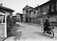 67) Milano, 1984 - via San Mamete, ma esistevano anche altre zone così... E in fondo anche via Stampa, via Soncino non erano tanto meglio....jpg