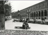 68) Milano 1982 - La statale,  ci ricorda il movimento studentesco della pantera!.jpg
