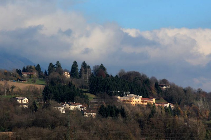 58) vellai-1 Romanella e il vecchio collegio ora istituto Agrario, anno 2016..jpg