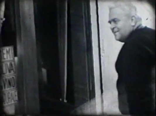 04-Vittorio Meneghaz gestore del negozio di alimentari.jpg