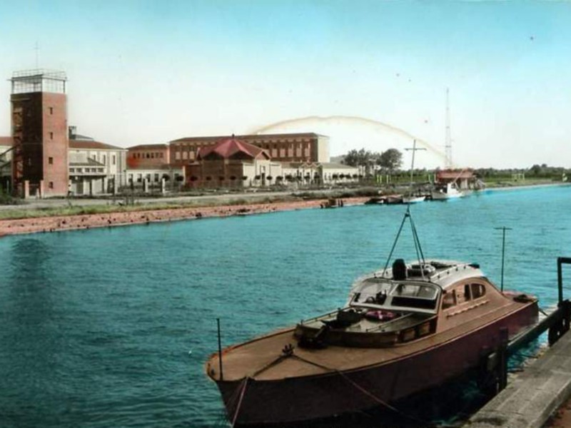 38-Scuole marinare di Lido degli Estensi (FE) anno 1963..jpg