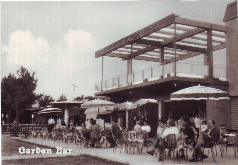 56-Garden bar.jpg