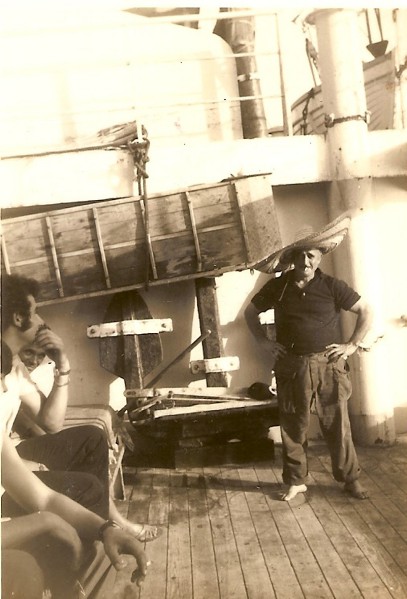 13-Capopesca e marinai del Genepesca X.jpg